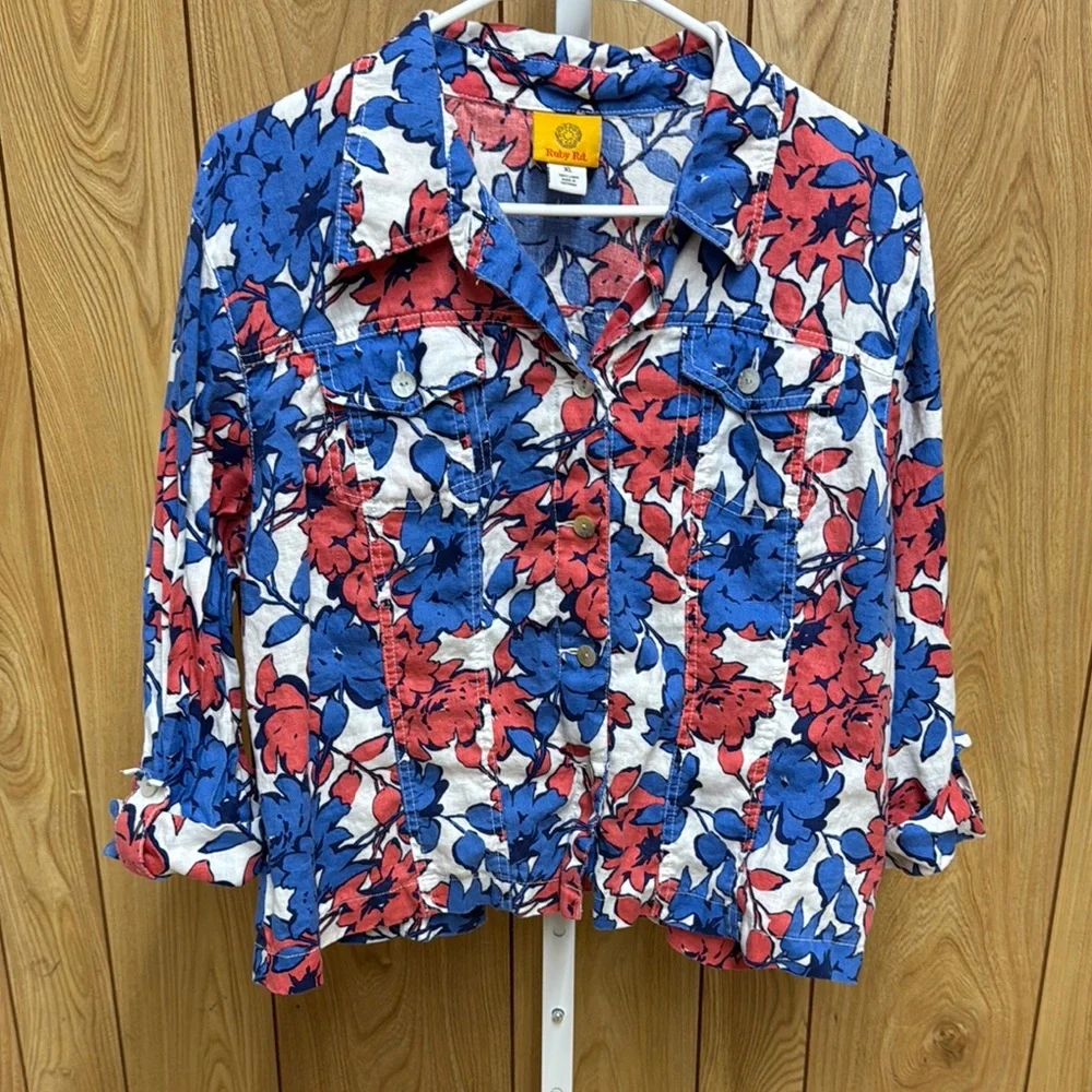 Ruby Road Linen Floral Button-Up Top XL